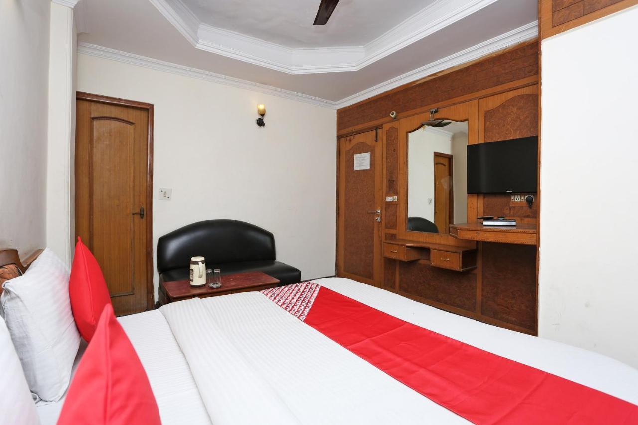 Oyo 8188 Vardhmaan Inn Delhi  Ngoại thất bức ảnh